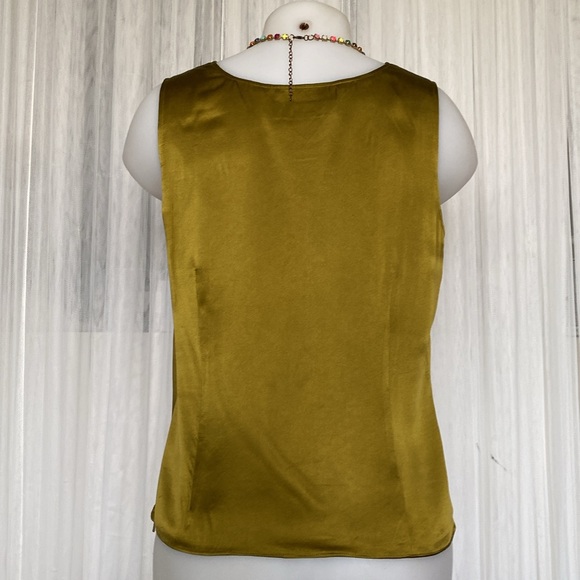 Jones New York 100% Silk chartreuse Green camisole, top, blouse! Size 10 - Picture 3 of 10